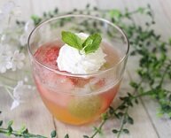 果物のスパークリングゼリー