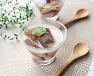 黒糖寒天アーモンドミルクかけ